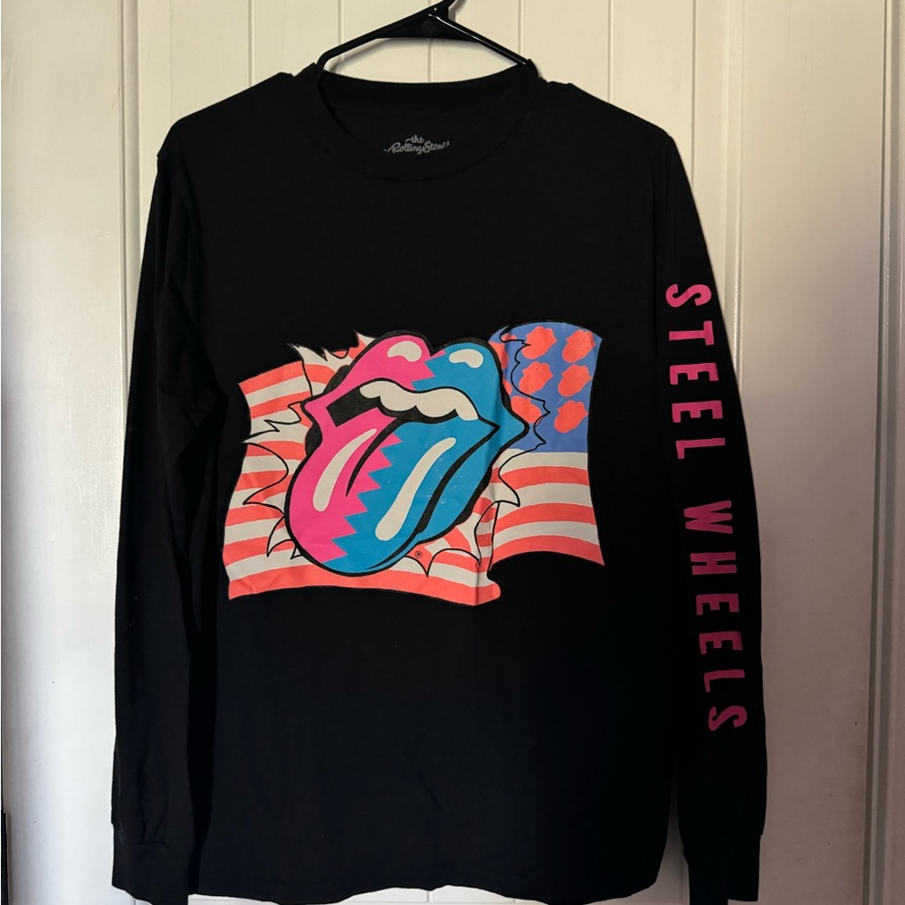 graphic long sleeve